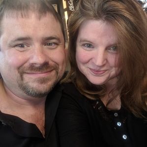 Meet your Posher, Elisa